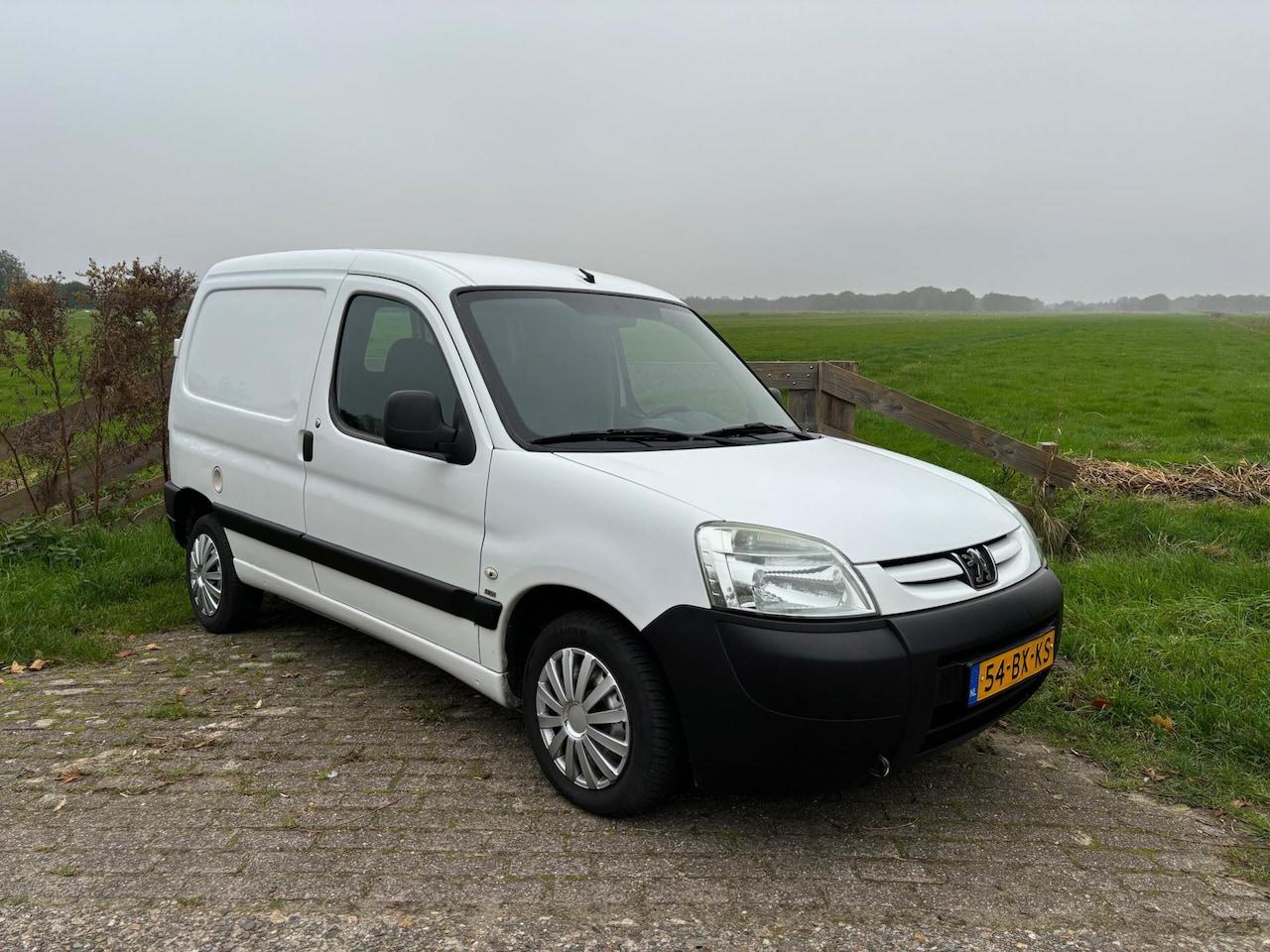 Peugeot Partner - 170C 1.6 HDI 170C 1.6 HDI, airco, APK 16-03-2026 - AutoWereld.nl