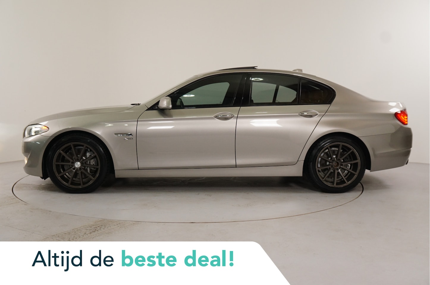 BMW 5-serie - 535xi High Executive | Schuif/kantel | stl. verw. | Leer | - AutoWereld.nl