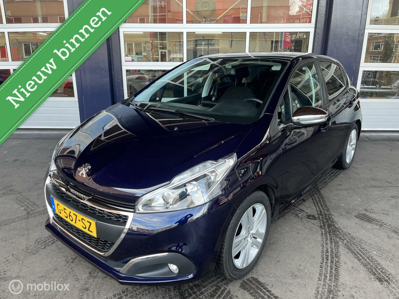 Peugeot 208 - 1.2 PureTech Signature/52DKM/NAP/AC/NAVI - AutoWereld.nl