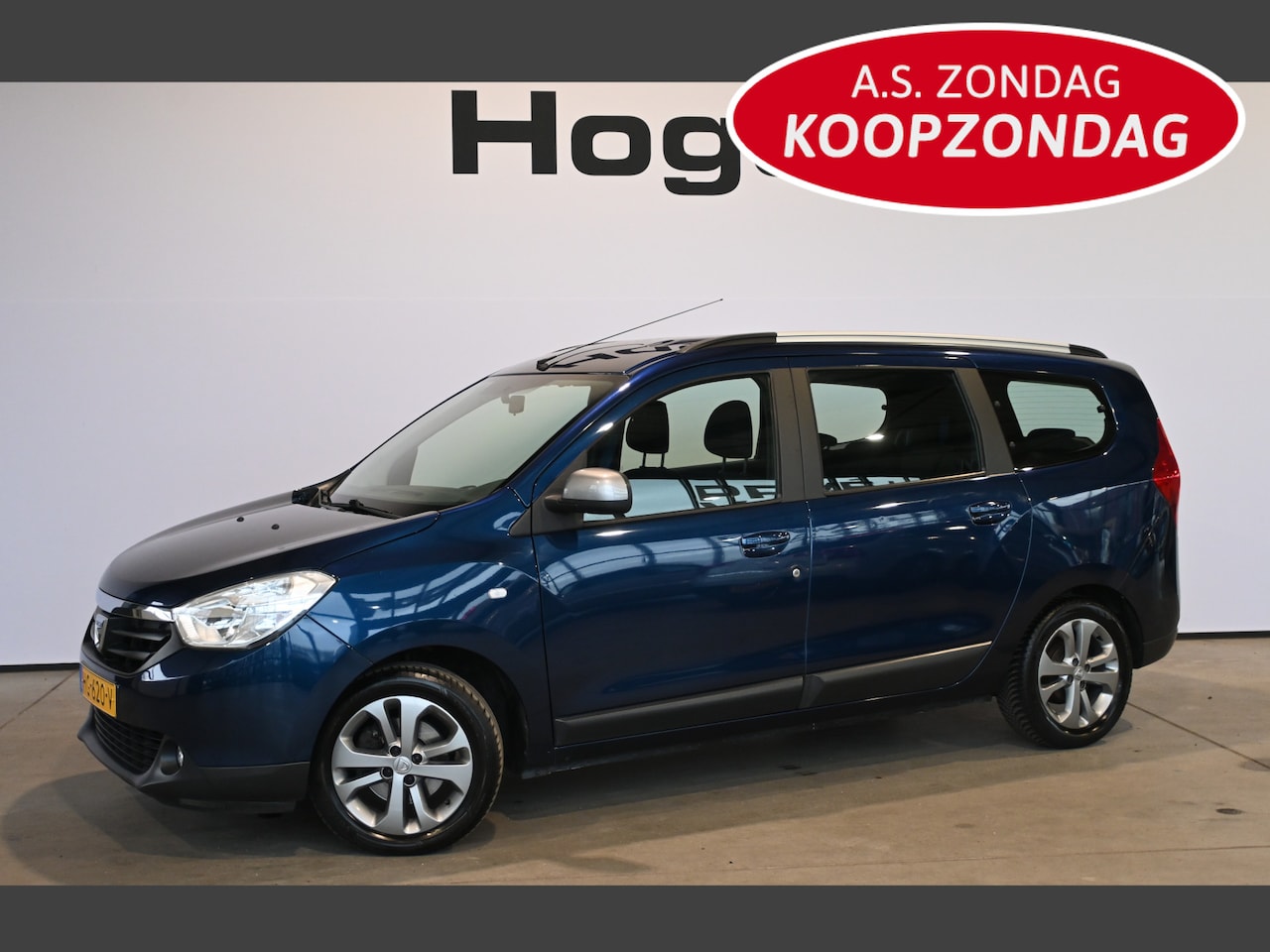 Dacia Lodgy - 1.2 TCe 10th Anniversary 7 Persoons Airco Navigatie Goed Onderhouden! Inruil Mogelijk! - AutoWereld.nl