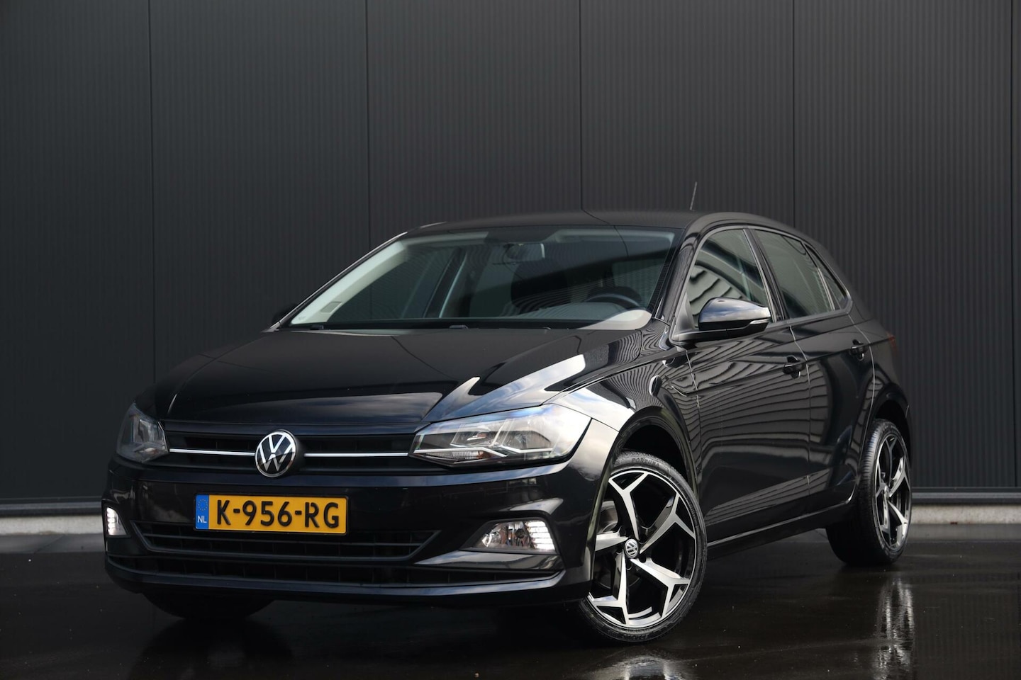 Volkswagen Polo - 1.0 TSI 95pk DSG Automaat Comfortline Airco Navigatie ACC Apple CarPlay NL-Auto DAB+ - AutoWereld.nl