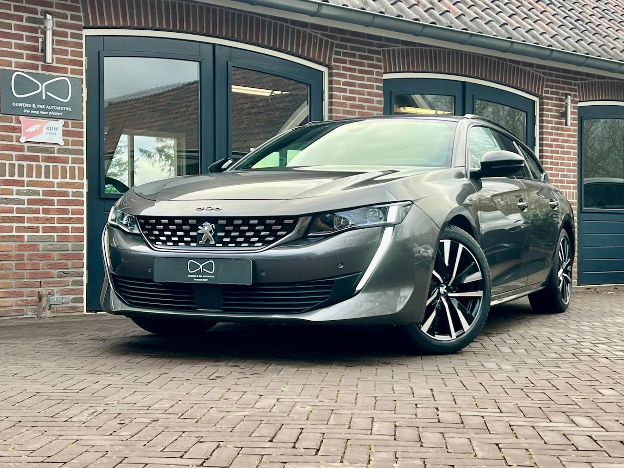 Peugeot 508 SW - 1.6 HYbrid GT | PANORAMA | FOCAL | 225 PK | CARPLAY | NAVIGATIE | VOL!! - AutoWereld.nl