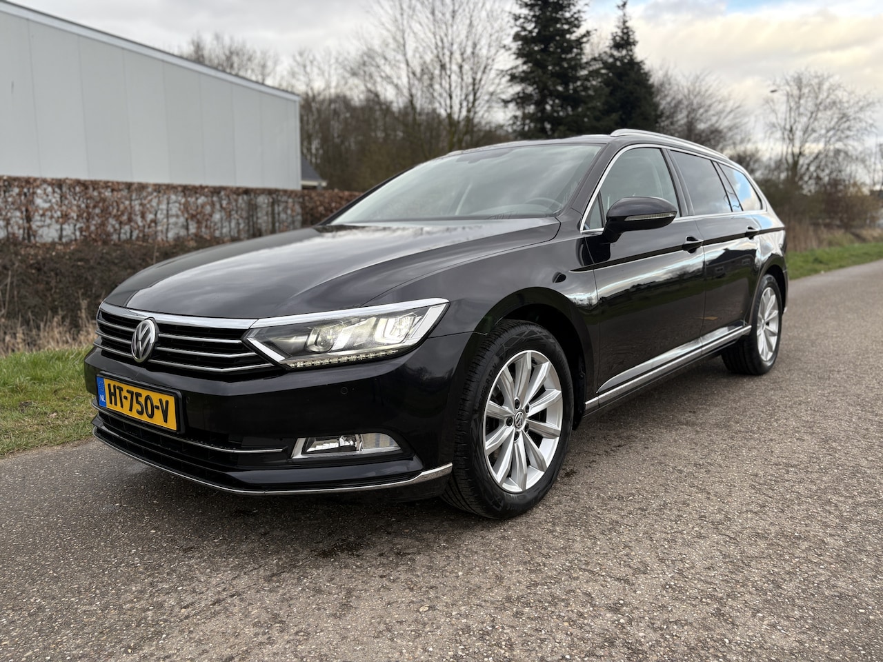 Volkswagen Passat Variant - 1.4 TSI ACT Highline / NAVI / AIRCO / CRUISE / STOELVERWARMING - AutoWereld.nl