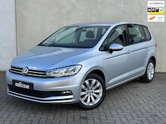 Volkswagen Touran - 1.2 TSI 17'' LED Navi Carplay Stoelverw