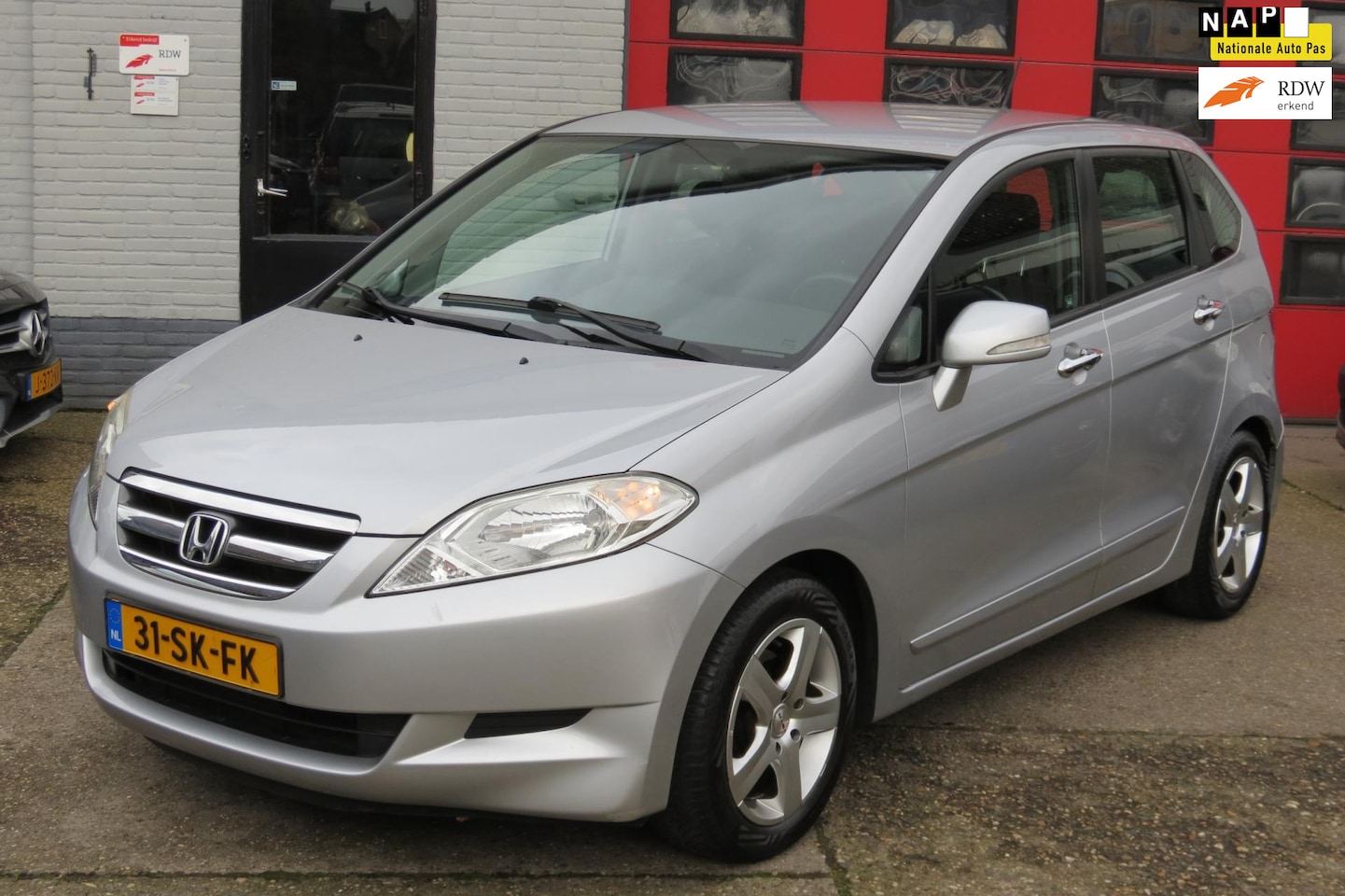 Honda FR-V - 2.0i Comfort 2.0i Comfort ,6 Pers, NIEUWE APK. - AutoWereld.nl