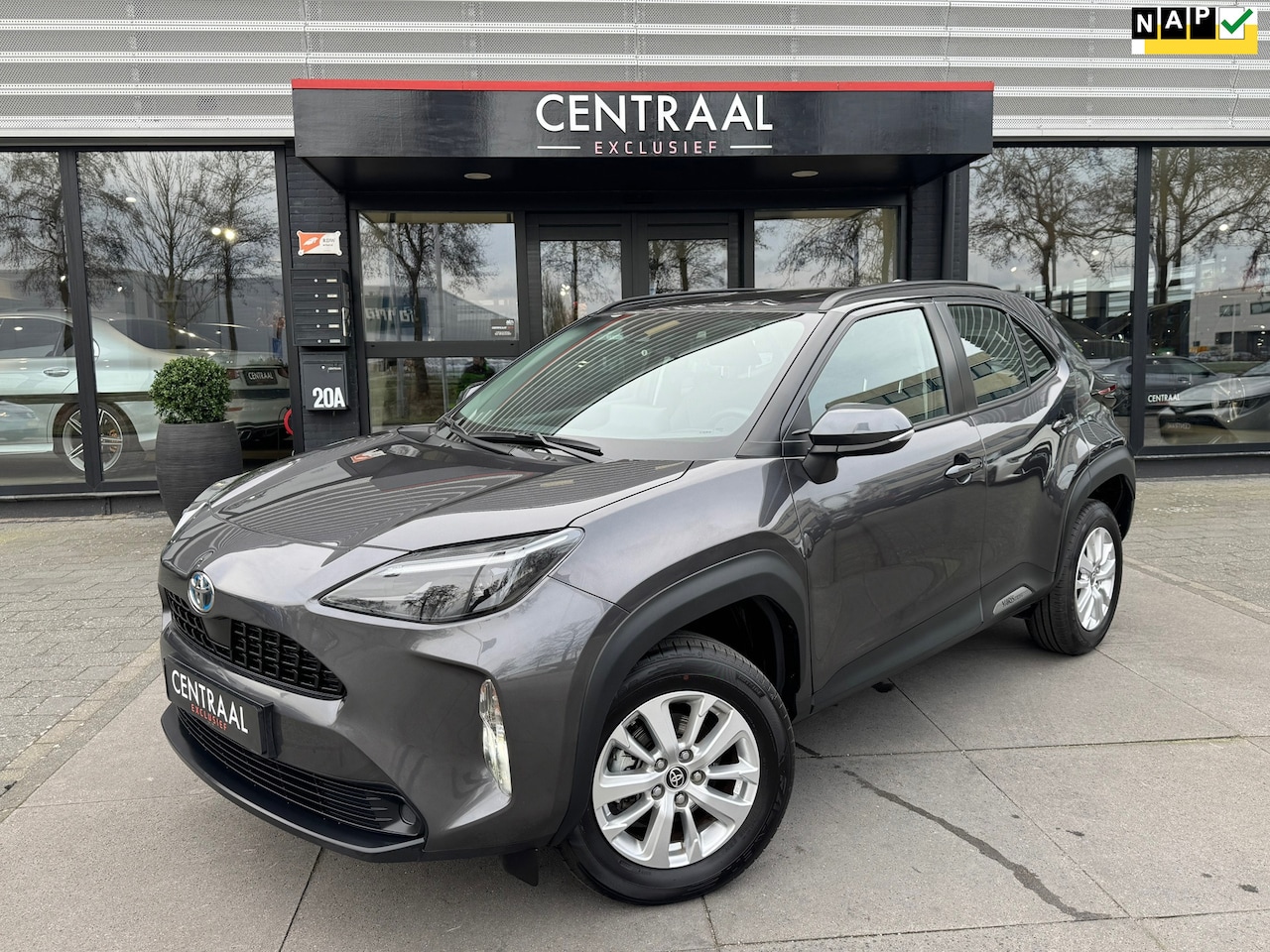 Toyota Yaris Cross - 1.5 Hybrid Active 116PK|NL-auto|Carplay|Camera|Cruise Control|Climate Control - AutoWereld.nl