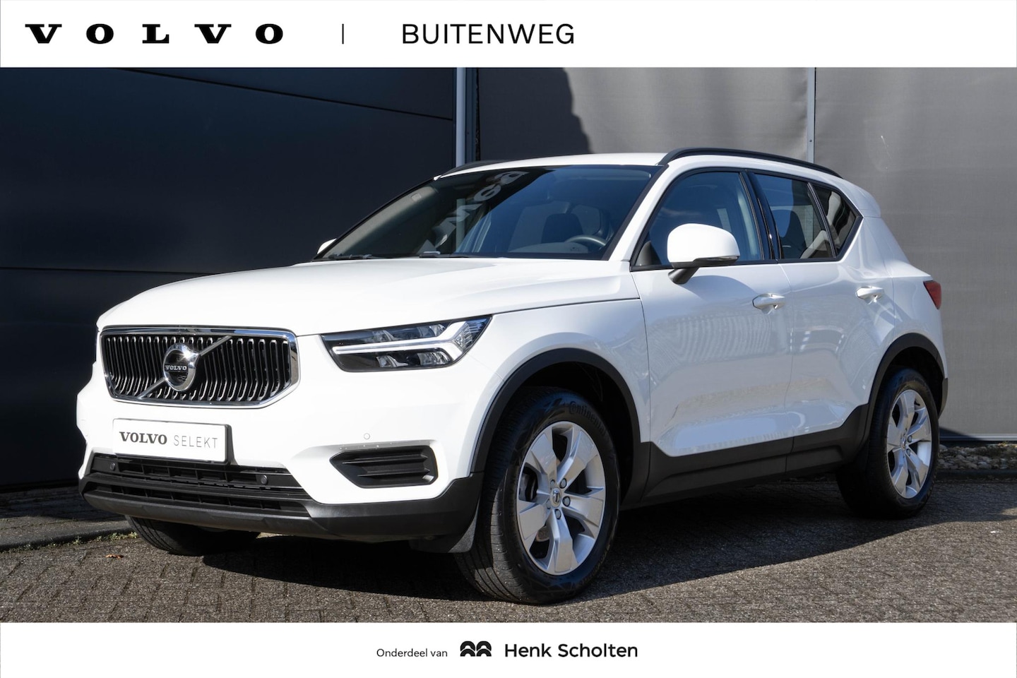 Volvo XC40 - T2 Automaat Momentum | Parkeer Camera|Park Assist voor en Achter| Semi Electrische Trekhaa - AutoWereld.nl