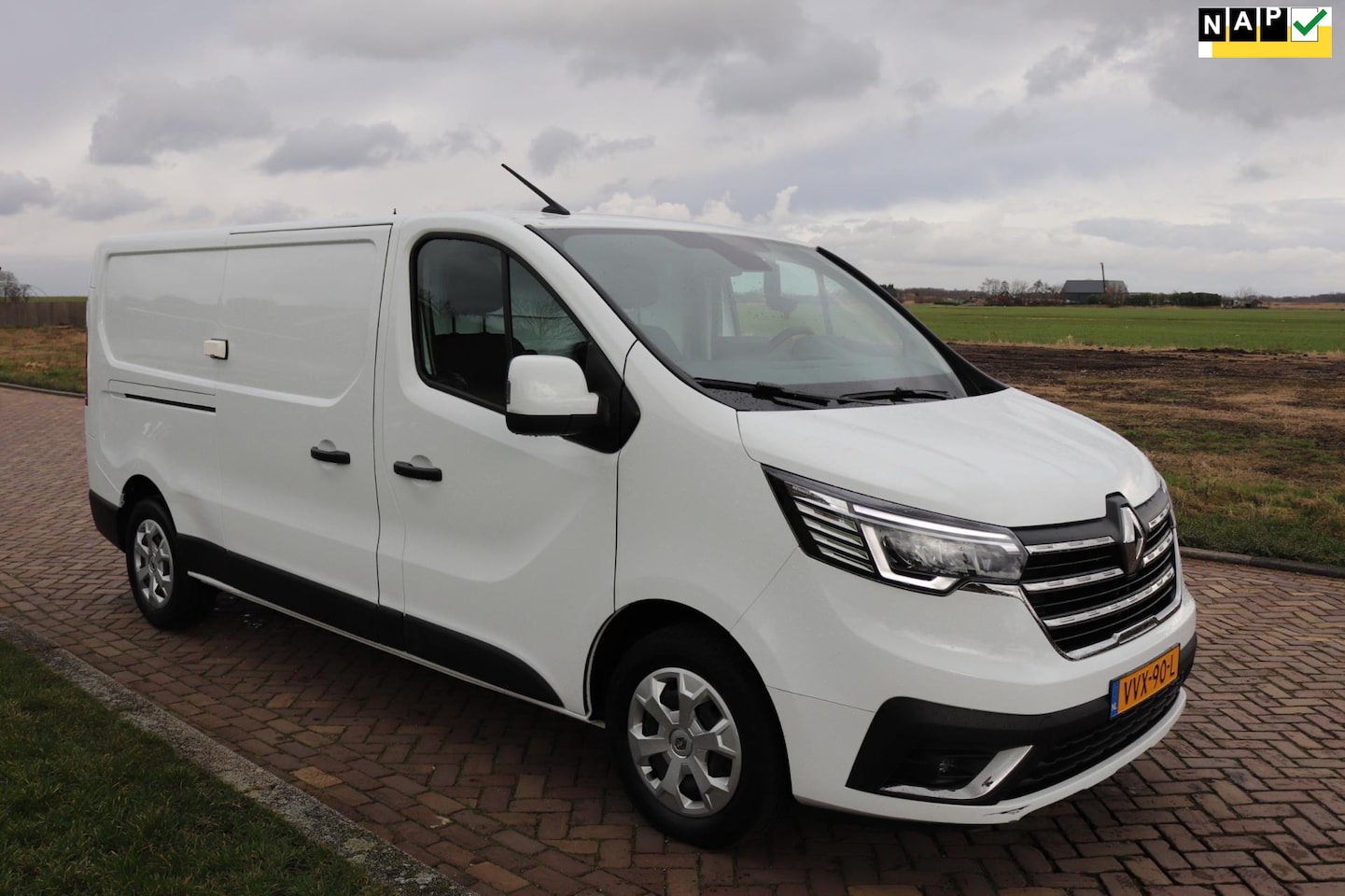 Renault Trafic - 2.0 dCi 130 T30 L2H1 Work Edit. L2H1 *LED* 2023 NIeuwe MODEL - AutoWereld.nl