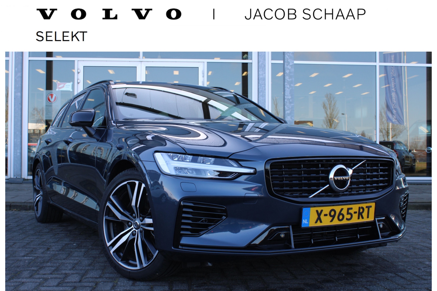 Volvo V60 - T8 Recharge AWD R-Design 455PK | Long Range | Trekhaak | Camera | H&K Adio | Verw. Voorrui - AutoWereld.nl