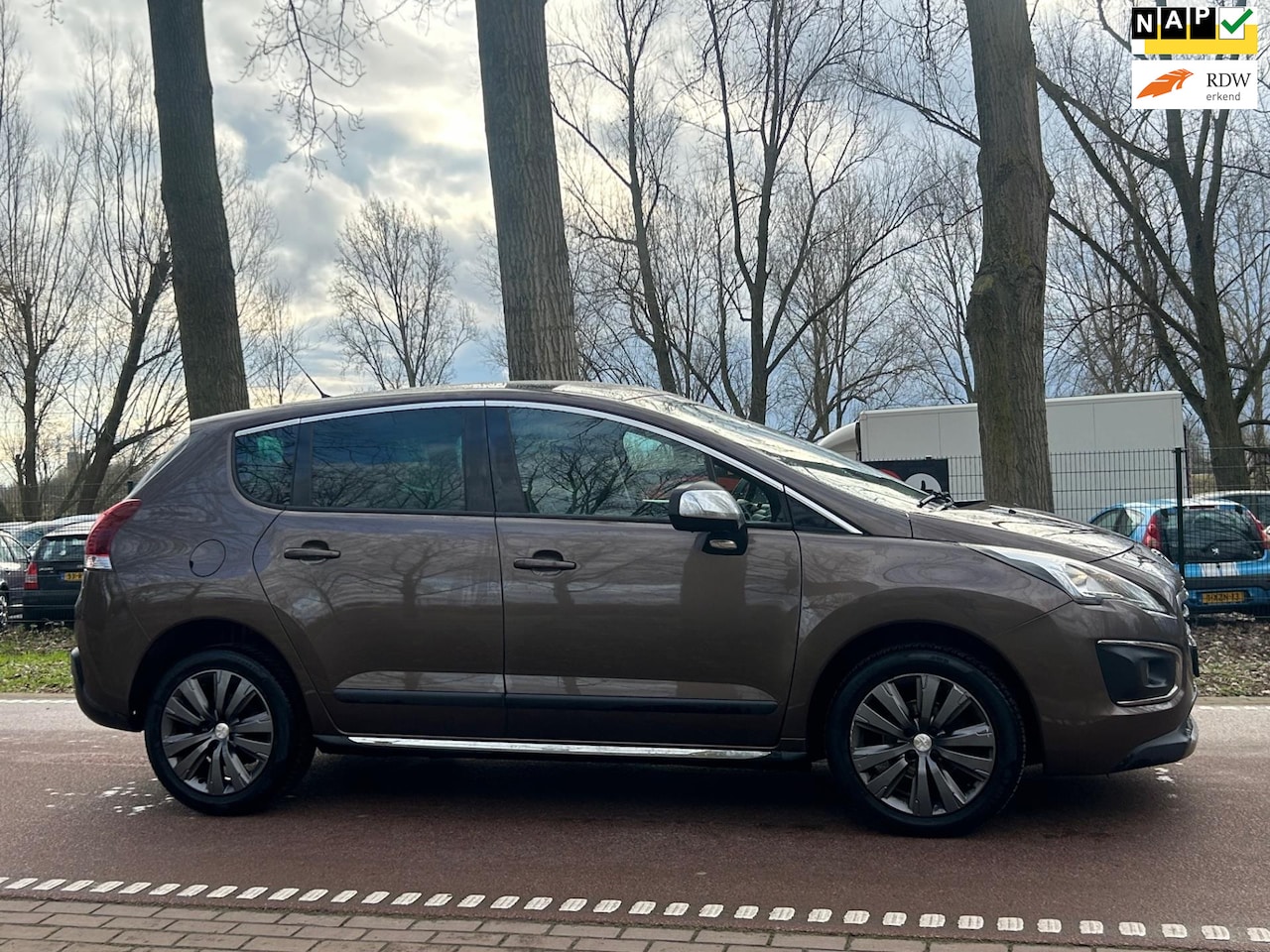 Peugeot 3008 - 1.6 e-HDi Allure PANO!CLIMA!AUTOMAAT!APK!KOOPJE! - AutoWereld.nl