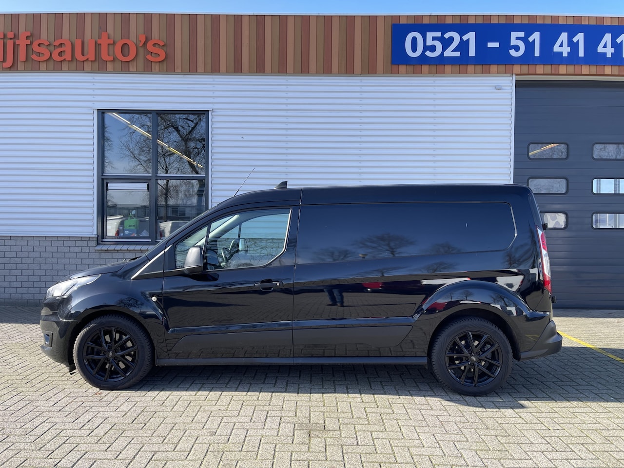 Ford Transit Connect - 1.5 EcoBlue L2 Trend / vaste prijs rijklaar € 13.950 ex btw / nieuwe distributie riem comp - AutoWereld.nl