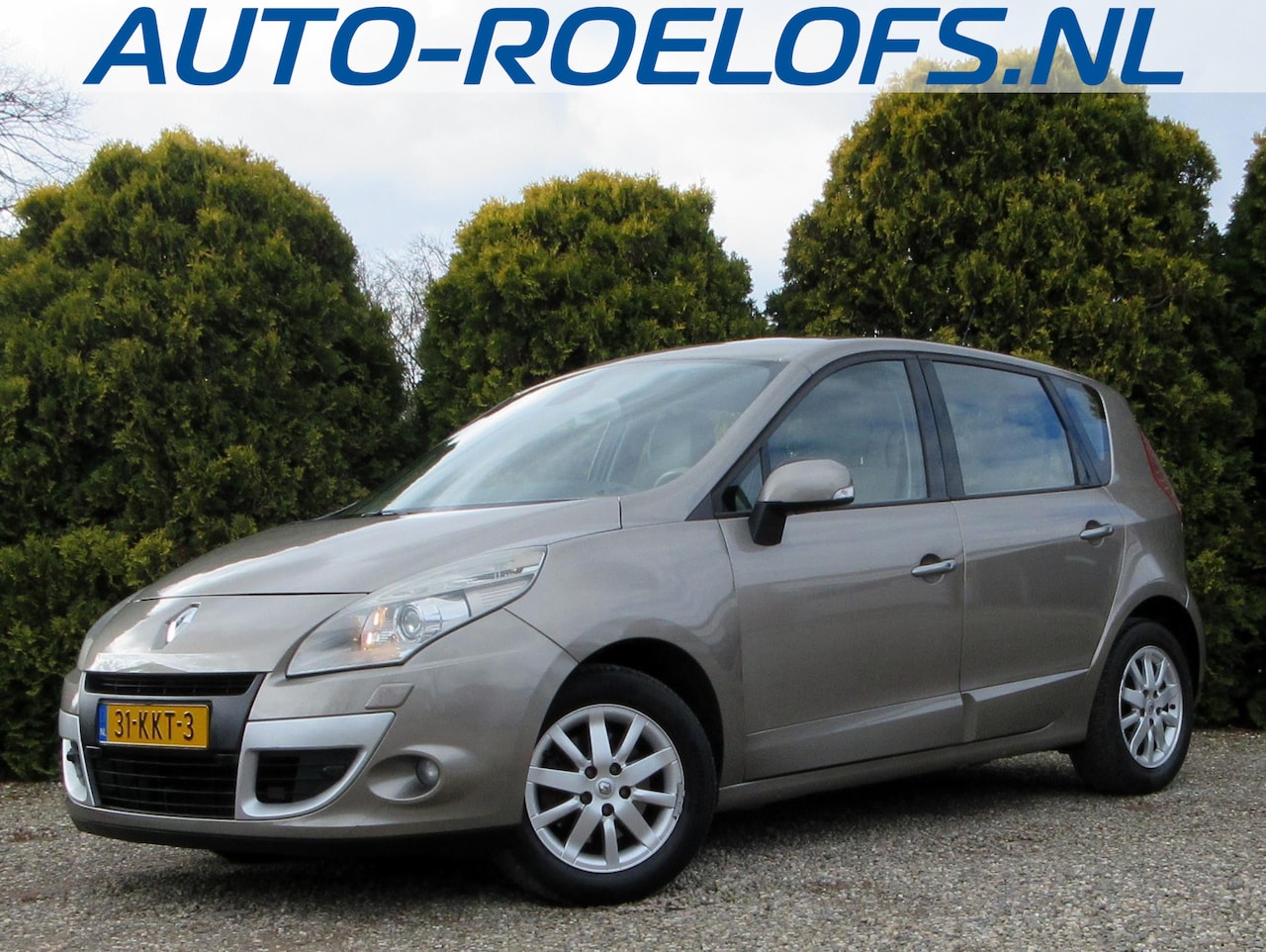 Renault Scénic - 2.0 Privilege Automaat / Leder / Navi / Trekhaak - AutoWereld.nl