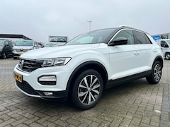 Volkswagen T-Roc - 1.0 TSI Style T-Roc 1.0 TSI Style | Anti Blokkeer Systeem | DAB ontvanger | buitenspiegels