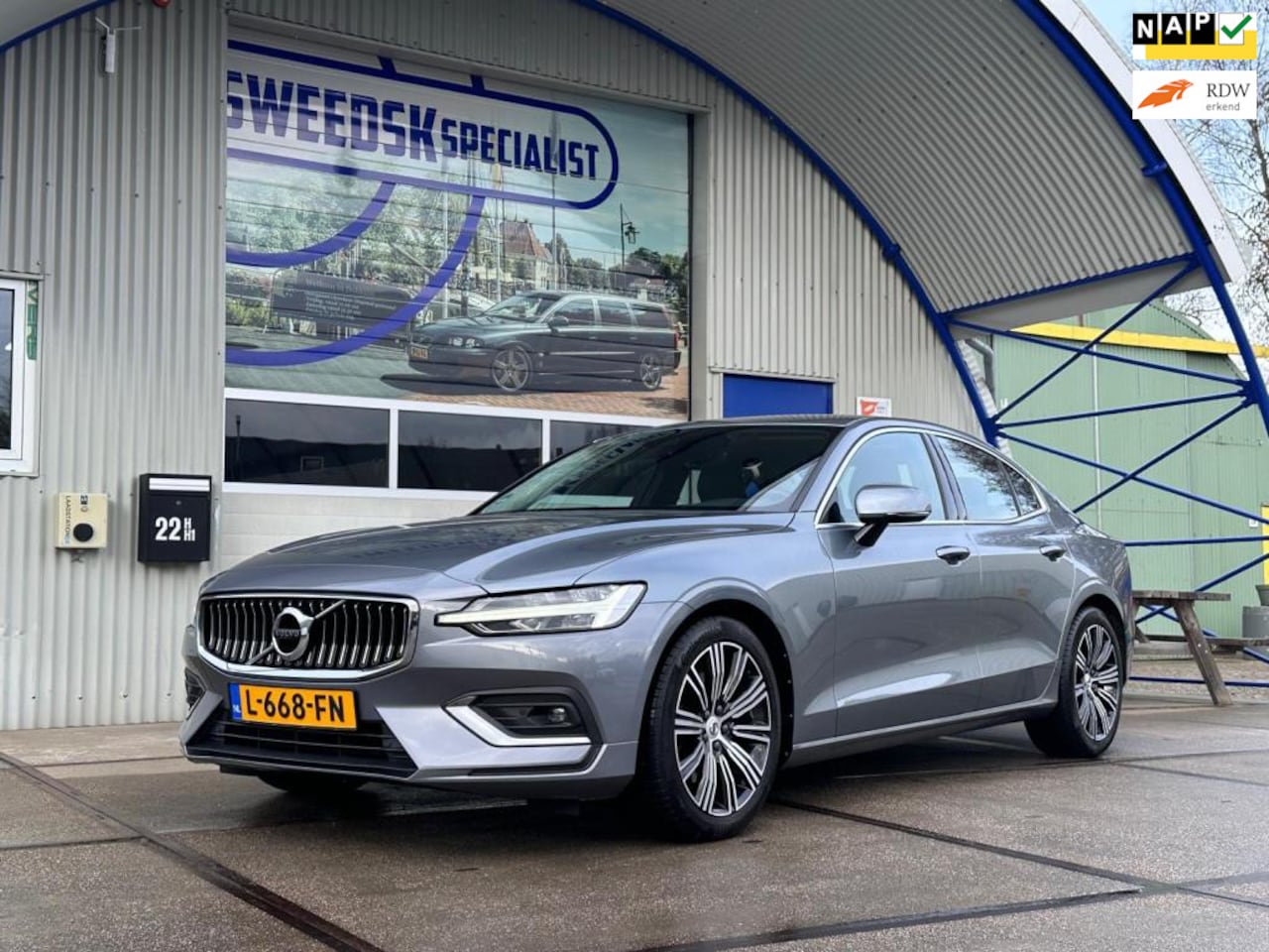 Volvo S60 - 2.0 B4 Inscription 2.0 B4 Inscription - AutoWereld.nl