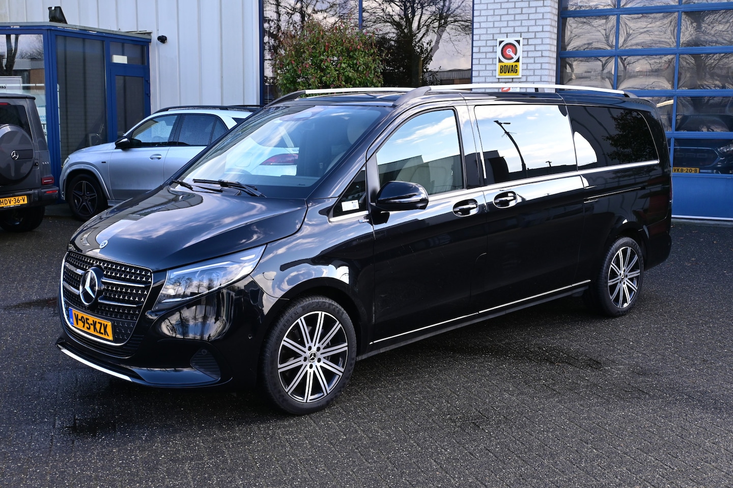 Mercedes-Benz V-klasse - 300d DC L3 Avantgarde Easy pack pakket, Winter pakket - AutoWereld.nl