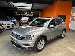 Volkswagen Tiguan - 1.5 TSI Comfortline Advance / Pano / Cruise / Org. Trekhaak