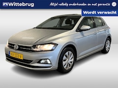 Volkswagen Polo - 1.0 MPI Comfortline / Navigatie / App connect / Parkeersensoren achter / Adaptieve cruise