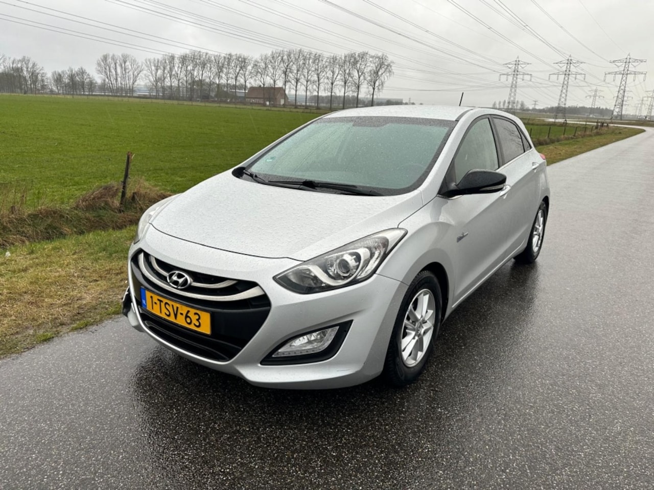 Hyundai i30 - 1.6 GDI Go! CAMERA | NAVI | DEALER ONDERHOUDEN ! - AutoWereld.nl