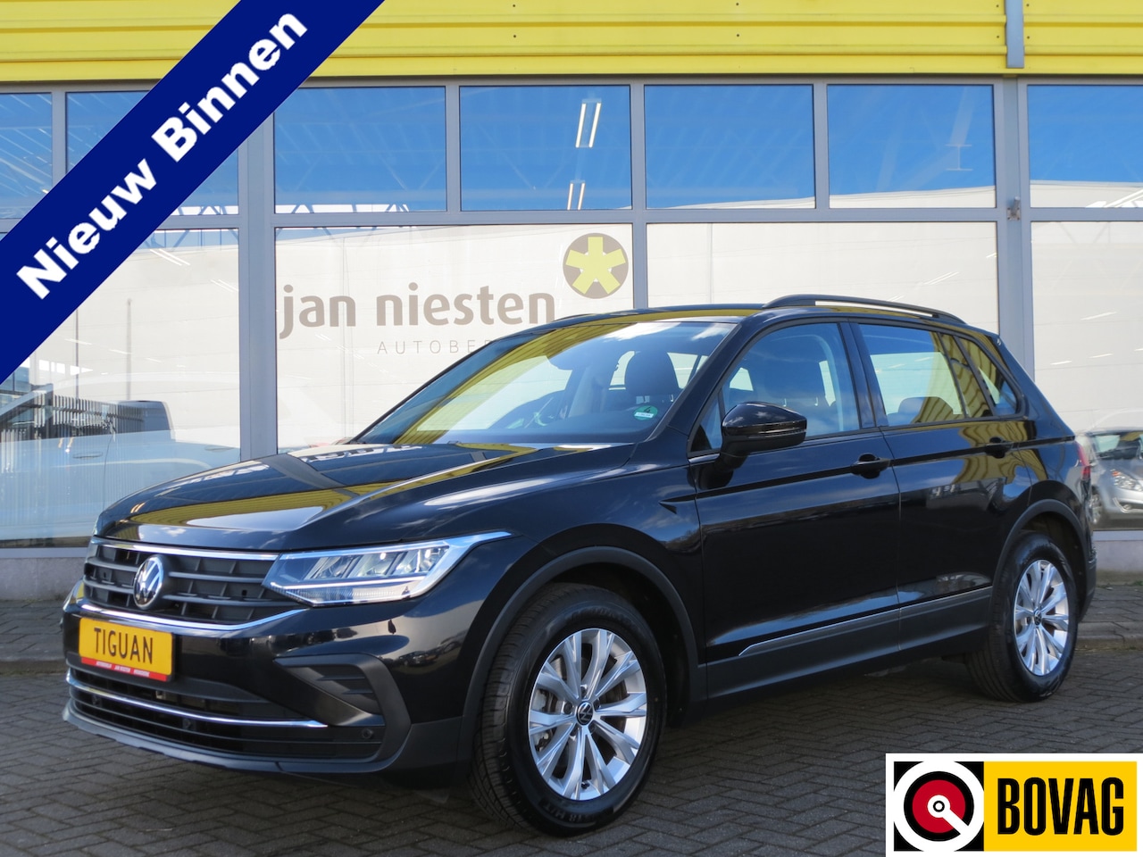 Volkswagen Tiguan - 1.5 TSI Life -130pk- | Navi | Lane-Assist | Stoelverwarming | Rijklaarprijs incl. 1 jaar B - AutoWereld.nl