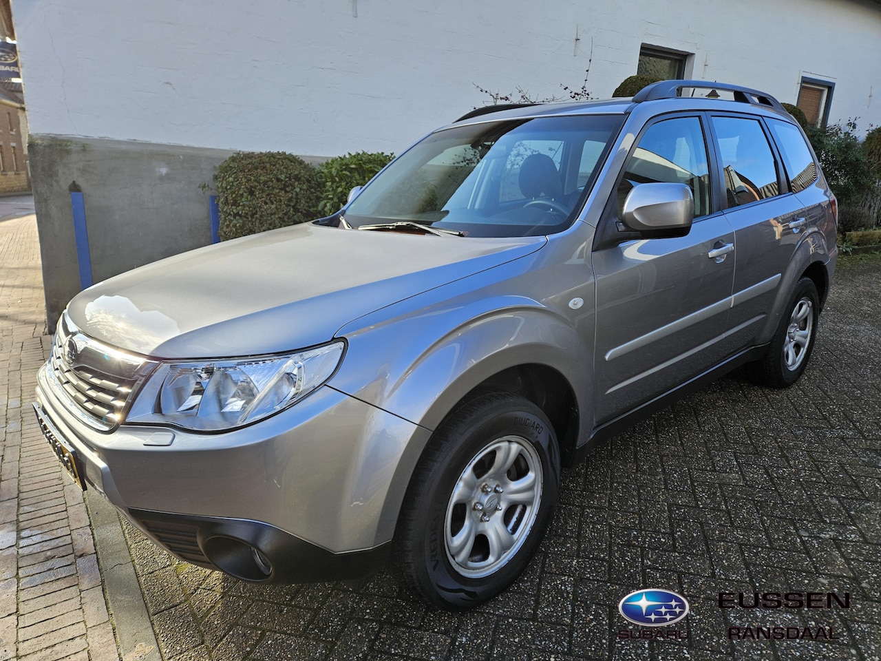 Subaru Forester - 2.0 Premium Trekhaak, Panoramadak, Winterwielen set - AutoWereld.nl