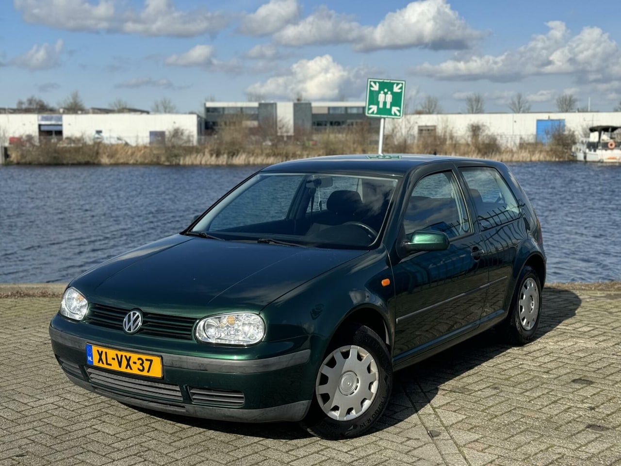 Volkswagen Golf - 1.4-16V Radio / Trekhaak - AutoWereld.nl