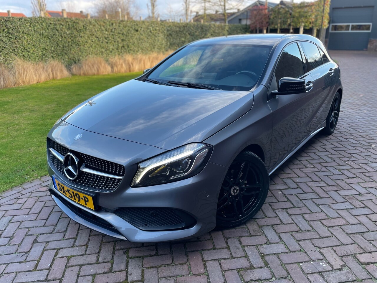 Mercedes-Benz A-klasse - 160 AMG Night Edition Navi Carplay - AutoWereld.nl