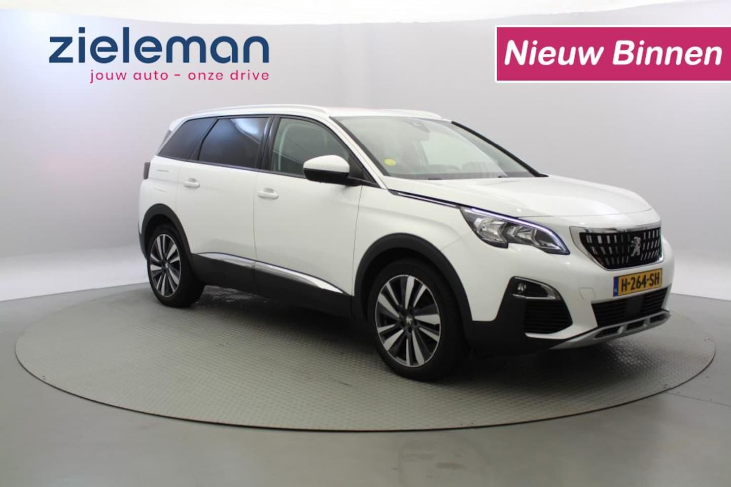 Peugeot 5008 - 1.5 BLueHDI Premium 7 Persoons - Carplay, Clima - AutoWereld.nl