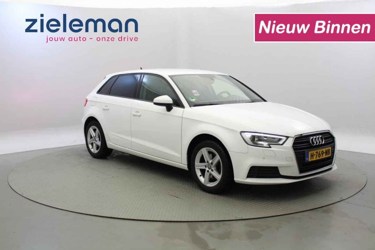 Audi A3 - 30 G-Tron Pro Line Automaat - Navi, Camera, Xenon - AutoWereld.nl