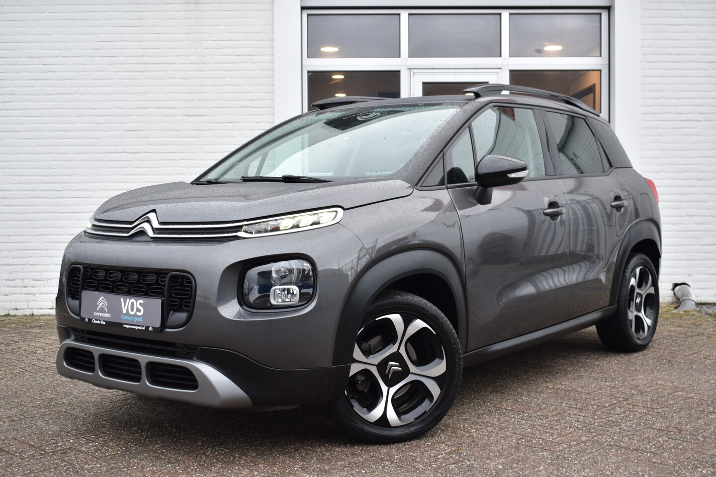 Citroën C3 Aircross - PureTech 130 EAT6 Shine | Navi | Airco | Keyless | Automaat | 4 Seizoenenbanden | - AutoWereld.nl