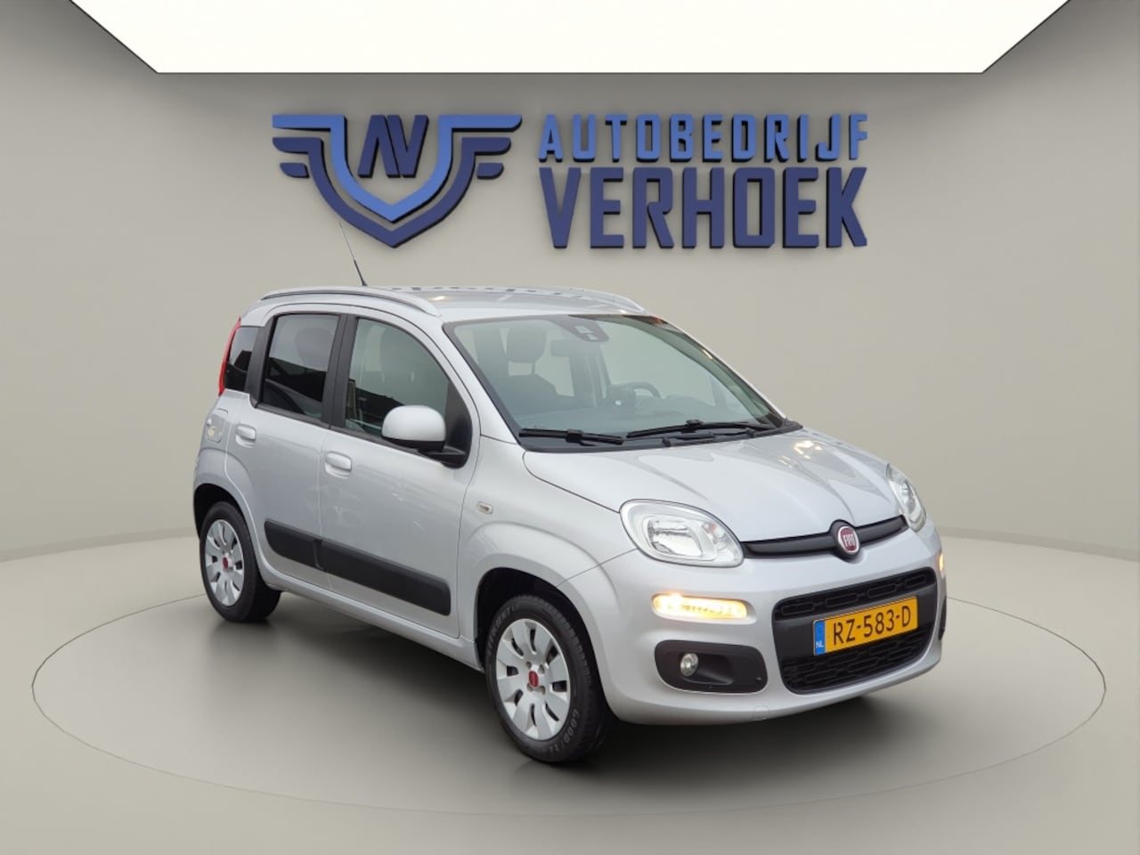 Fiat Panda - Twin Air Turbo 80pk Lounge Airco - Bluetooth - AutoWereld.nl