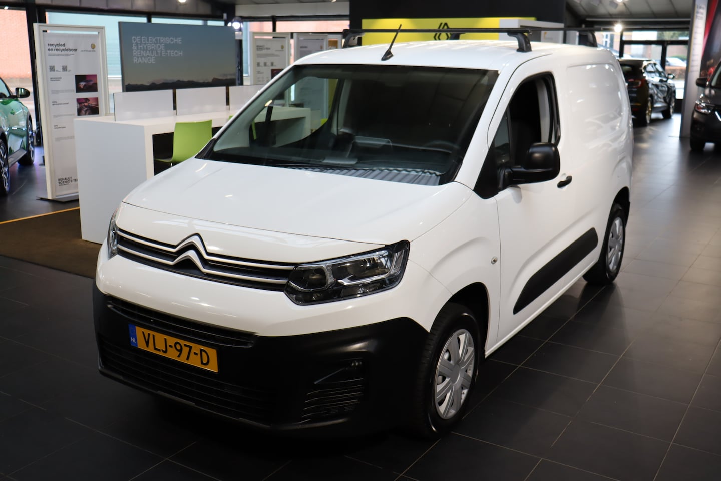 Citroën Berlingo - 1.5 BlueHDI Club 1.5 BlueHDI Club - AutoWereld.nl