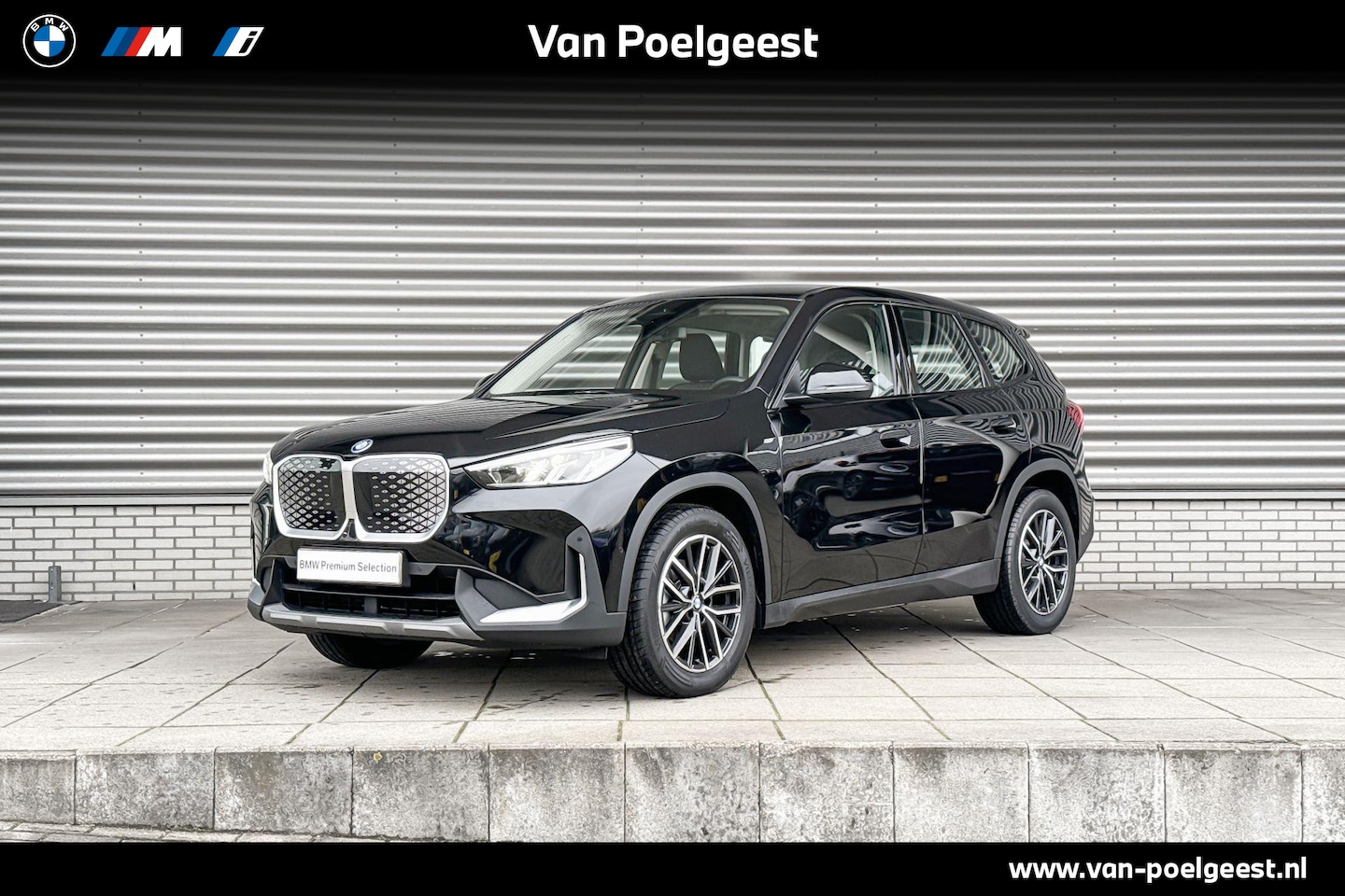 BMW iX1 - eDrive20 Essential Edition / Parking Assistant - AutoWereld.nl