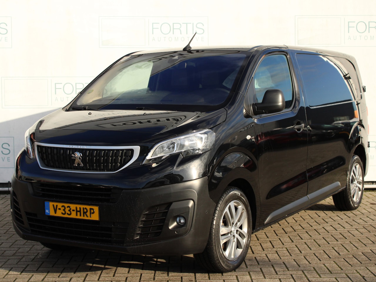 Peugeot Expert - 2.0 BlueHDI 120 Long Premium CARPLAY | CAMERA | LEDER | NAVI | - AutoWereld.nl