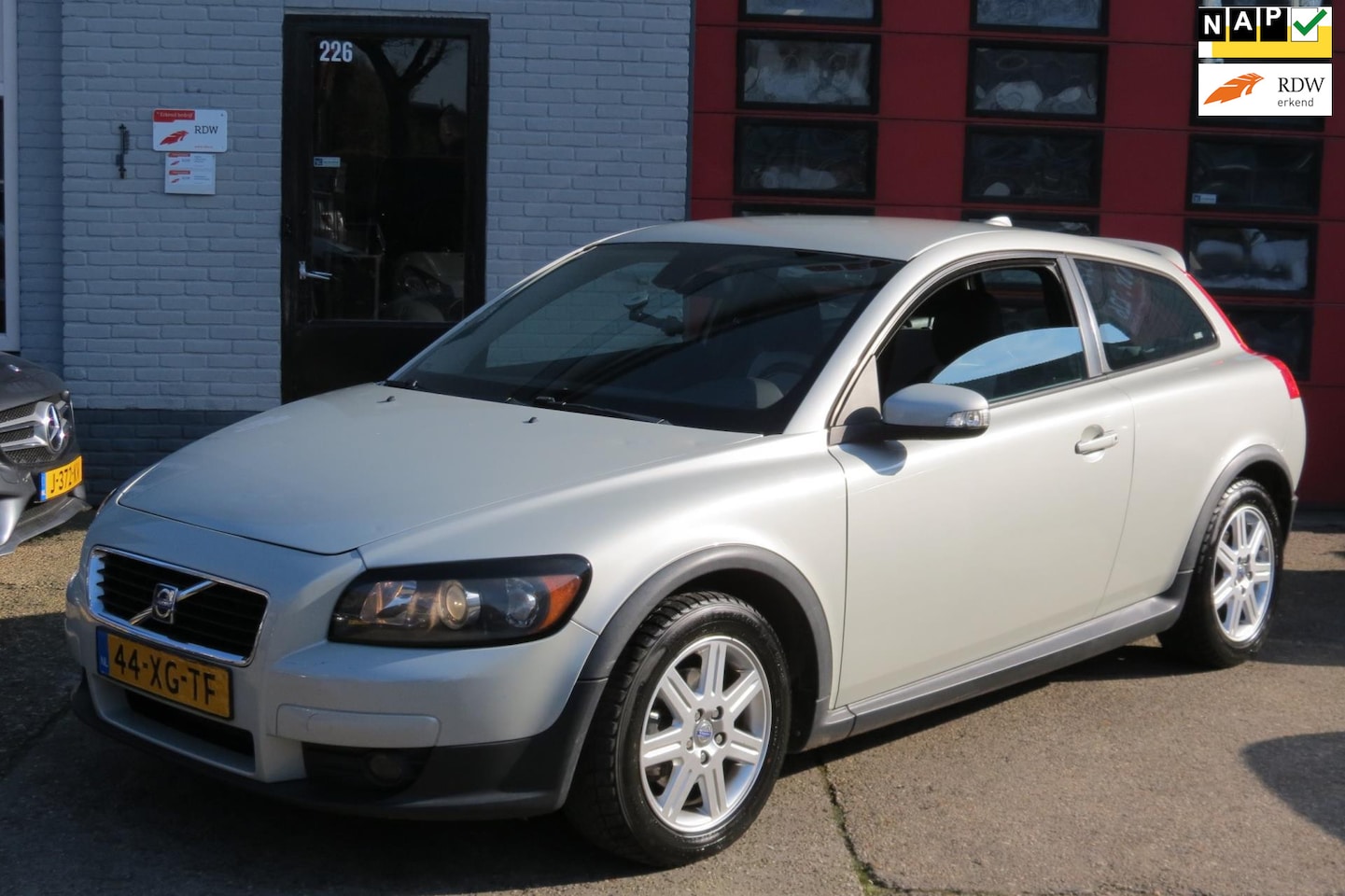 Volvo C30 - 1.8 Momentum 1.8 Momentum, AIRCO,LM VELG ,GOEDE APK - AutoWereld.nl