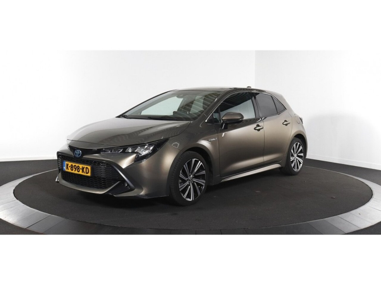 Toyota Corolla - 1.8 Hybrid Bns Plus - AutoWereld.nl