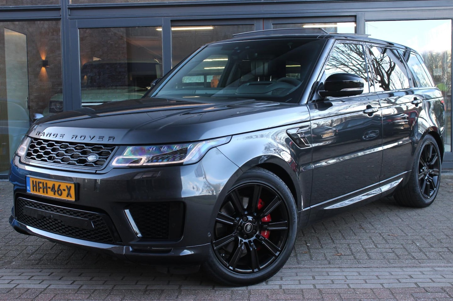 Land Rover Range Rover Sport - 3.0 P400 MHEV HST | 360° | Trekhaak 3500kg | Luchtvering | Massage | Pano Dak | Stoelventi - AutoWereld.nl