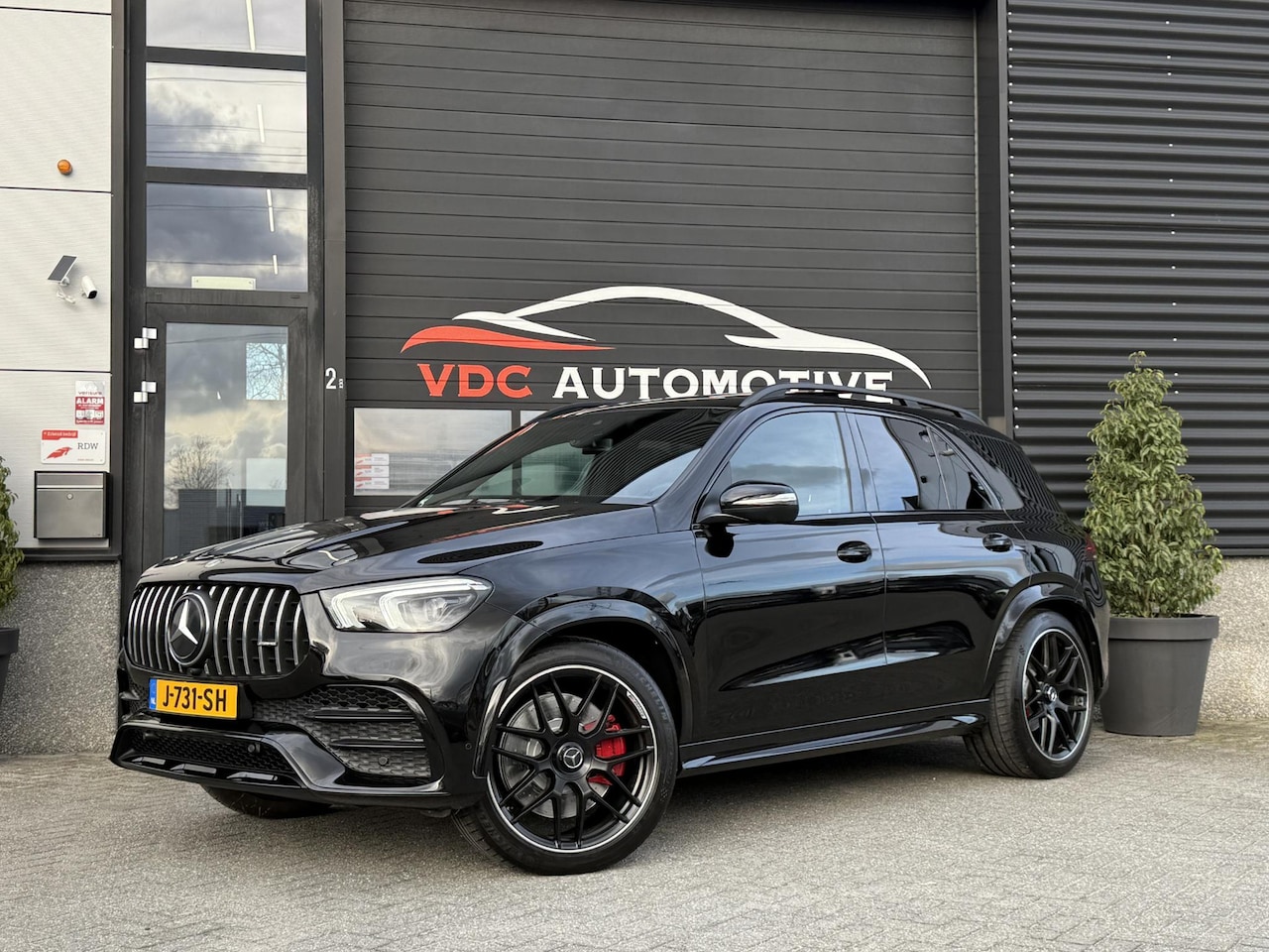 Mercedes-Benz GLE-Klasse - AMG 53 4M Pano | Distronic | Rear Entertainment | Stoelklima | Trekhaak | Airmatic | 360 C - AutoWereld.nl