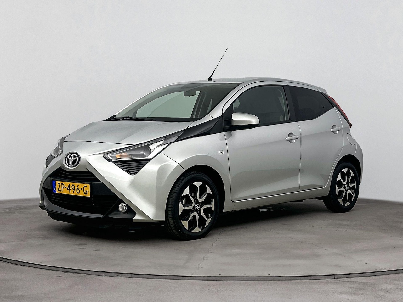 Toyota Aygo - 1.0 VVT-i x-joy | Apple/Android | Automaat - AutoWereld.nl