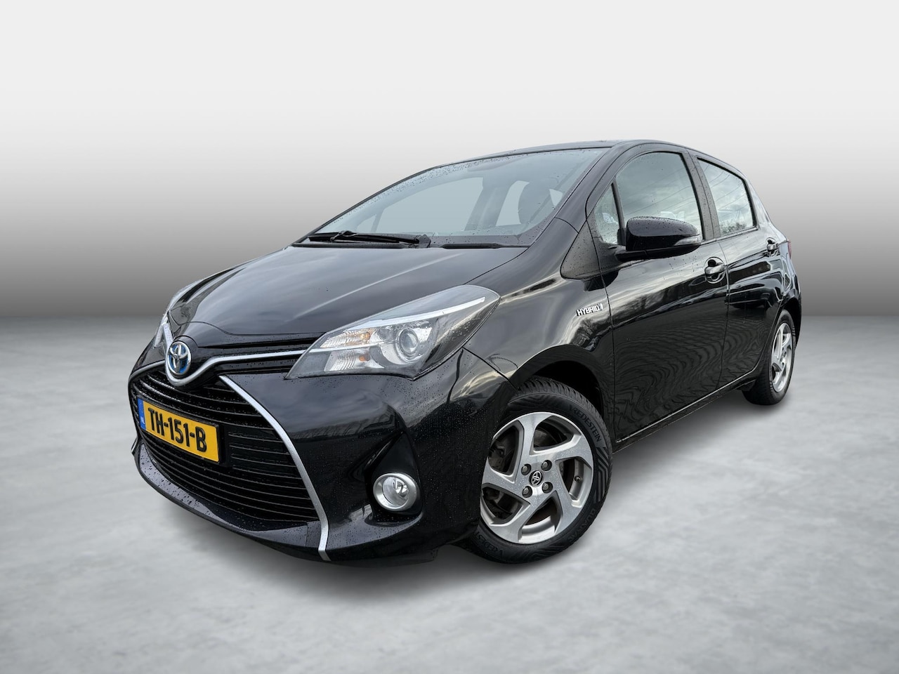 Toyota Yaris - 1.5 Hybrid Trend | Navigatie - AutoWereld.nl