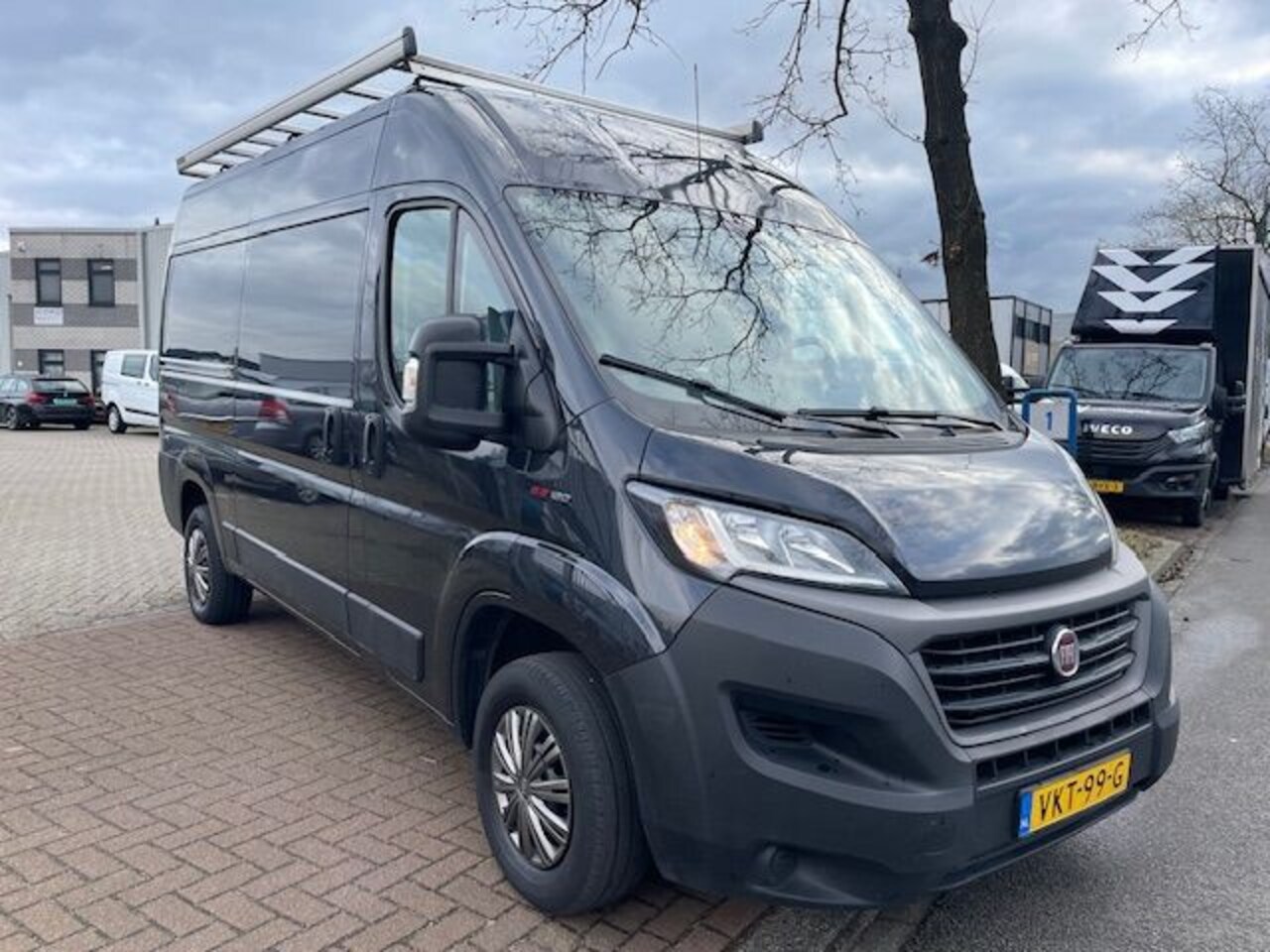 Fiat Ducato - 30 2.3 120pk MultiJet L2 H2 Airco/ECC,Navigatie,Camera,Imperiaal - AutoWereld.nl