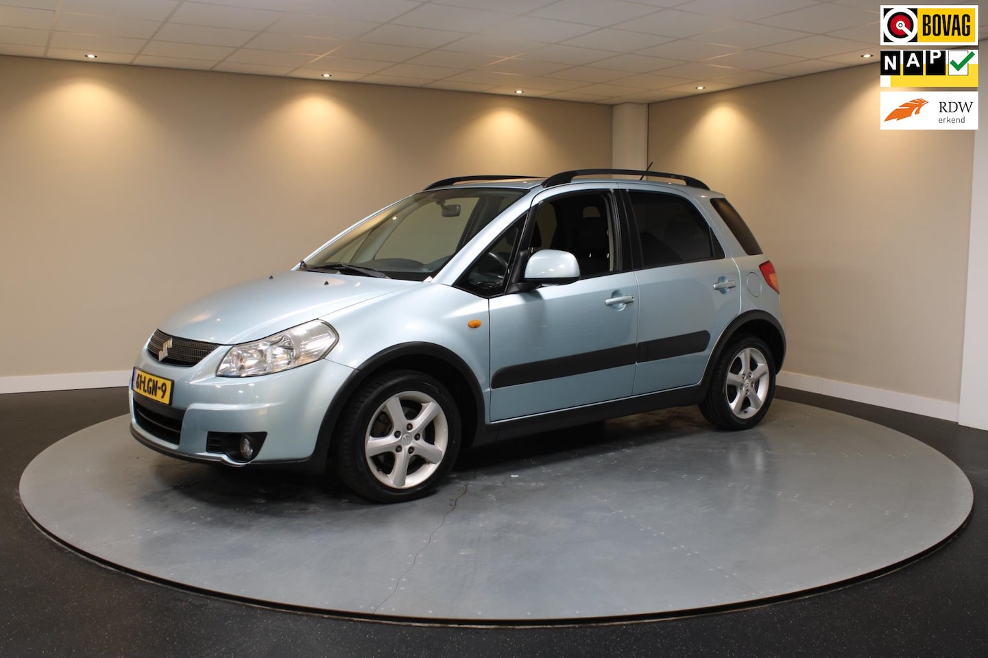 Suzuki SX4 - 1.6 Shogun *Dealer OH/2de Eigenaar* Trekhaak|Airco|PDC - AutoWereld.nl