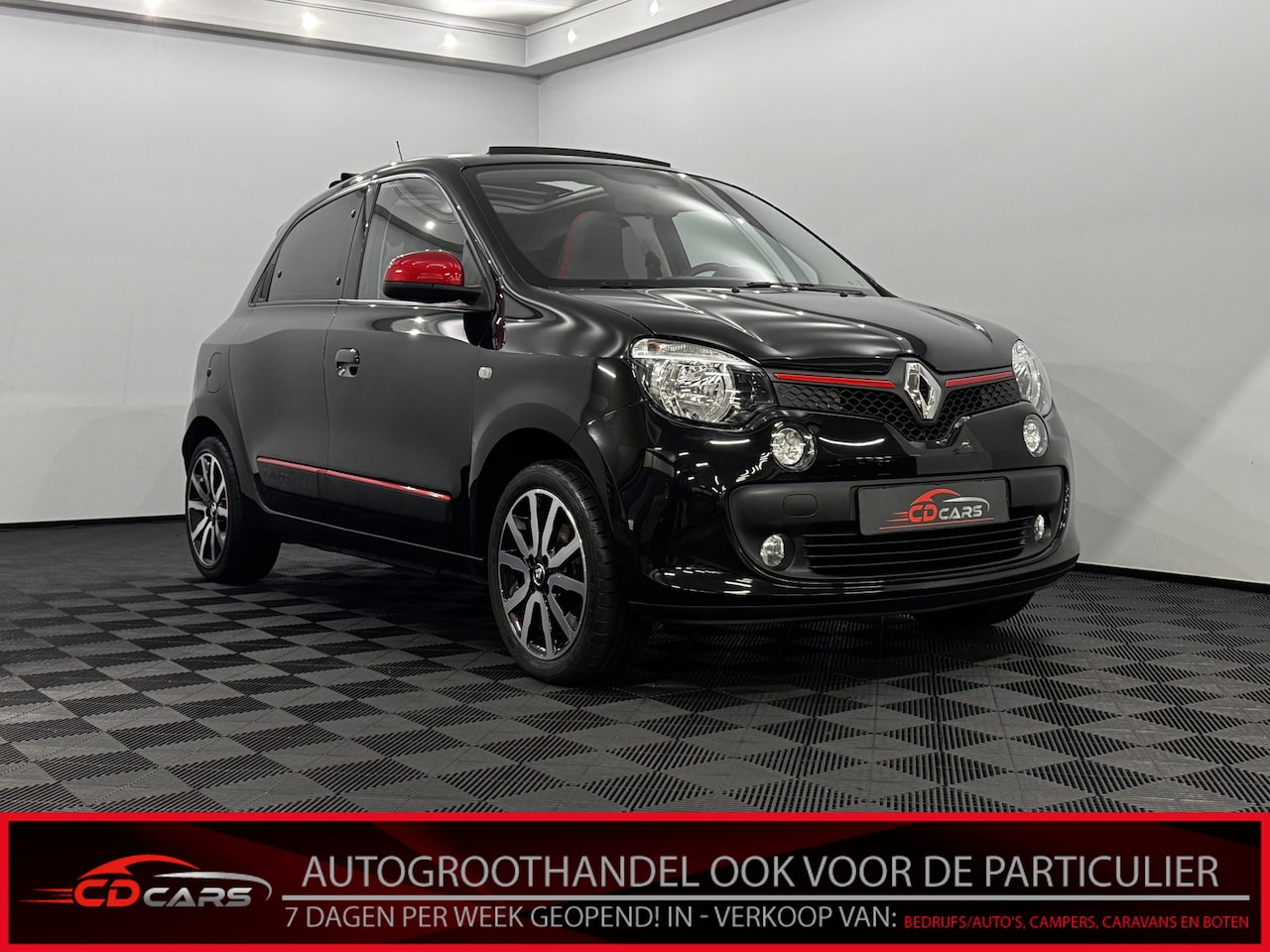 Renault Twingo - 1,0 SCe Intens Vouwdak Airco, Parkeersensoren, Cruise control, Stoelverwarming, Lichtmetal - AutoWereld.nl