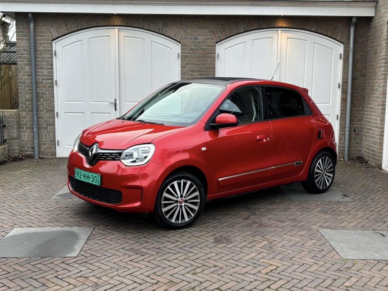 Renault Twingo - 1.0 SCe Intens vf1ah000366055849 Android / Car play - AutoWereld.nl