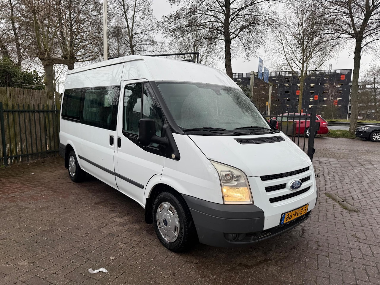 Ford Transit Kombi - 300M 2.2 TDCI HD 9Pers Airco 4690 NETTO L2H2 - AutoWereld.nl