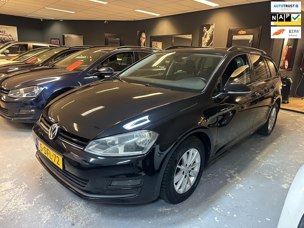 Volkswagen Golf Variant - 1.6 TDI BlueMotion Eerste Eigenaar Navi Multi-stuur NAP NL. - AutoWereld.nl