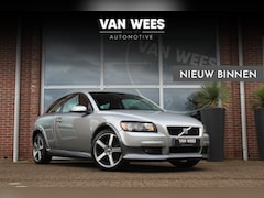 Volvo C30 - 2.4i Kinetic Sport-pakket | Origineel NL | 5 cilinder | 170 pk | Navi | Dynaudio | 18 inch