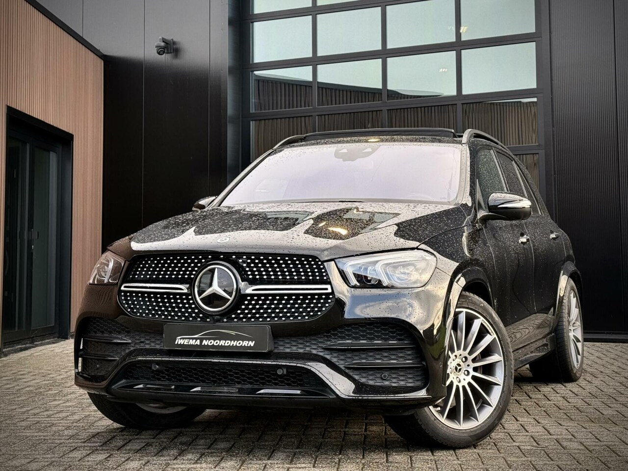 Mercedes-Benz GLE-Klasse - 350 de 4MATIC AMG Panoramadak|Burmester®|Camera 360°|Softclose|Keyless|Stoelventilatie|Luc - AutoWereld.nl