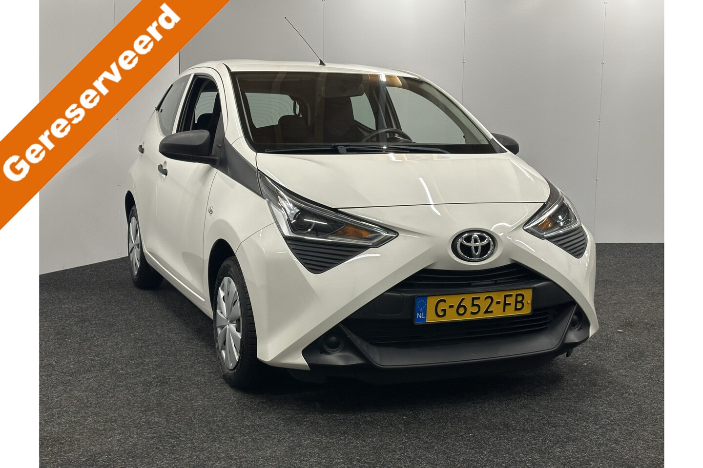 Toyota Aygo - 1.0 VVT-i x-fun CRUISE CONTROL AIRCO BLUETOOTH TELEFOON LED DAGRIJVERLICHTING ZEER MOOI !! - AutoWereld.nl