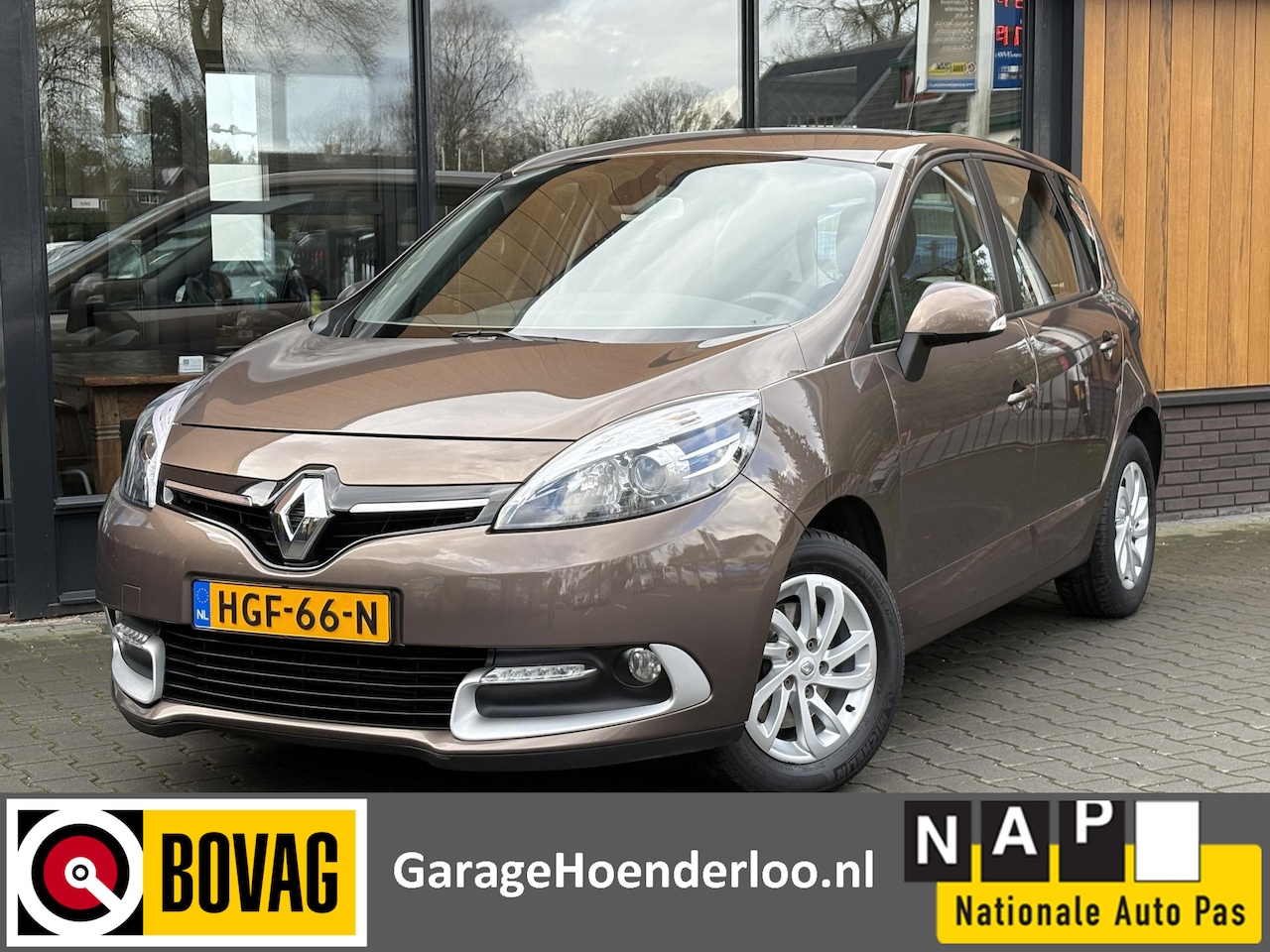 Renault Scénic - 1.2 TCe Navigatie, Cruise control, PDC, Garantie - AutoWereld.nl