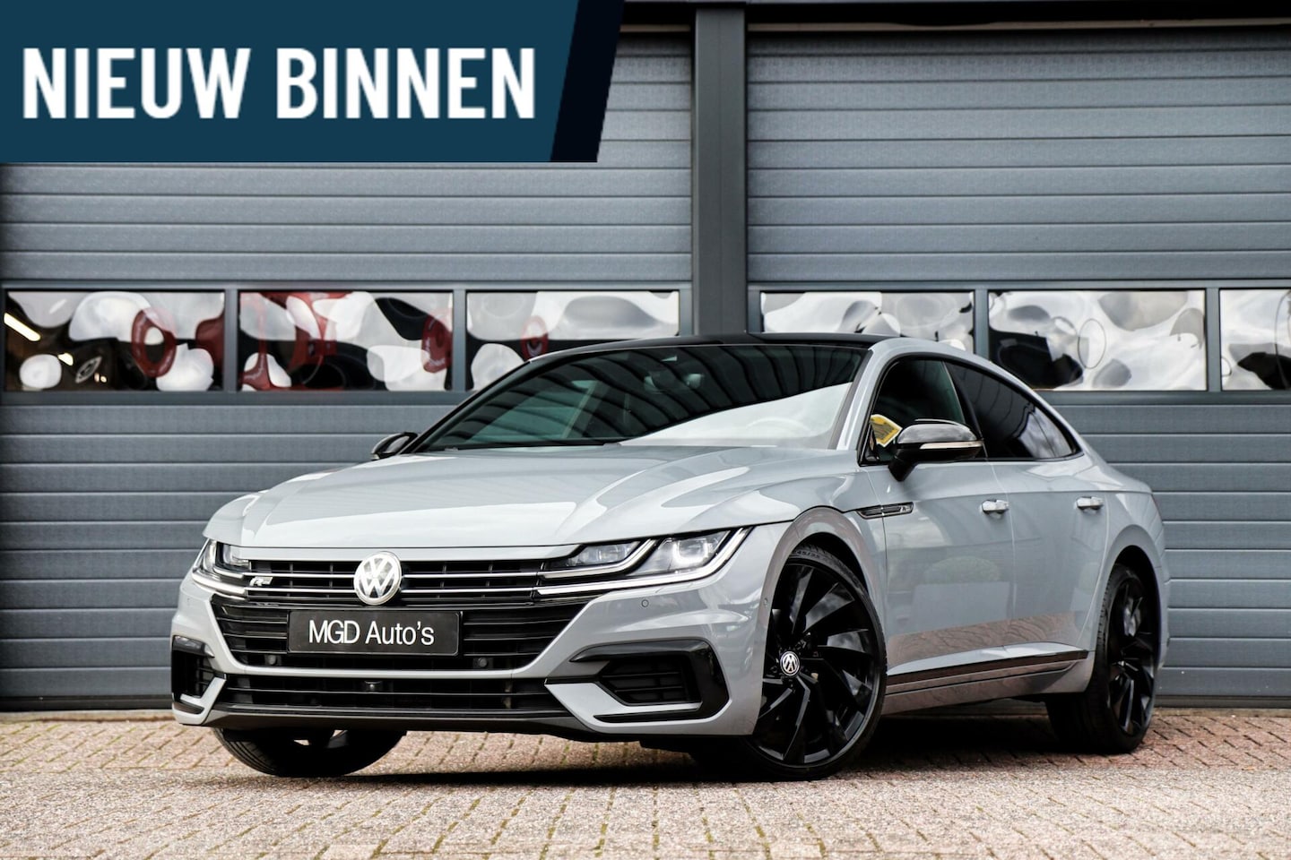 Volkswagen Arteon - 2.0 TSI 3x R-Line Edition /LED/VIRTUAL/MEMORY/KEYLESS/360 CAMERA/TREKHAAK/ACC! - AutoWereld.nl